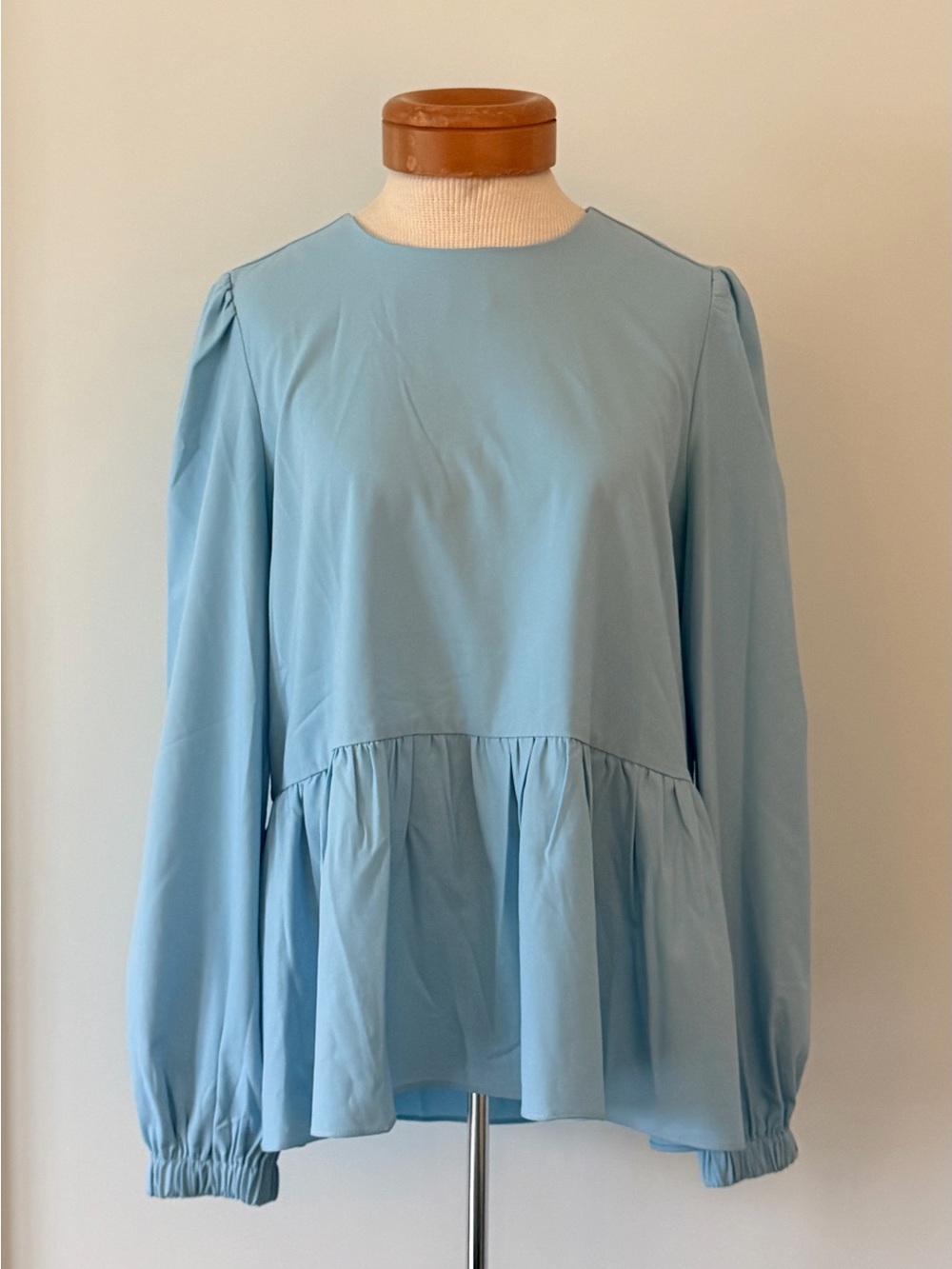 TUCKERNUCK POMANDER PLACE Carlotta Peplum Blouse Sky Blue Size Medium M